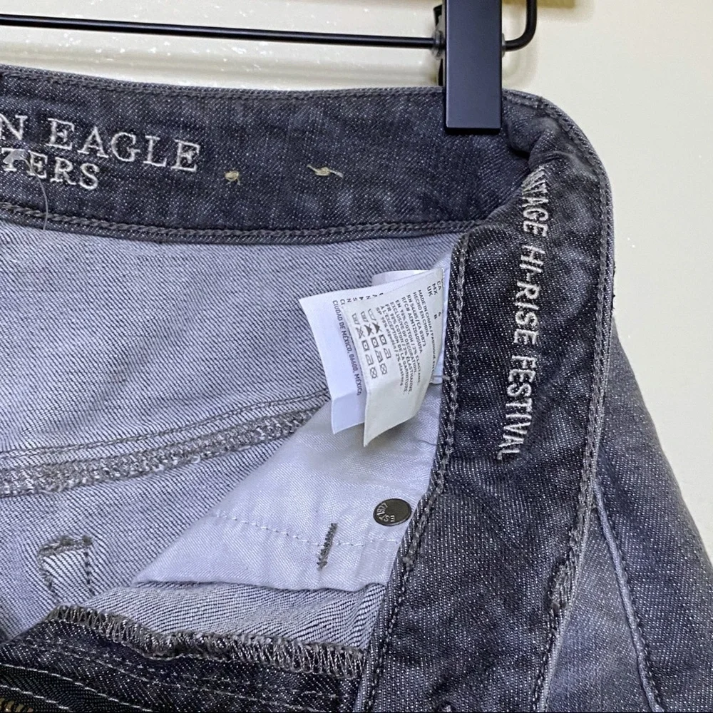 American Eagle Gray Frayed Studded Hi Rise Festival Denim Jean Shorts Size 4